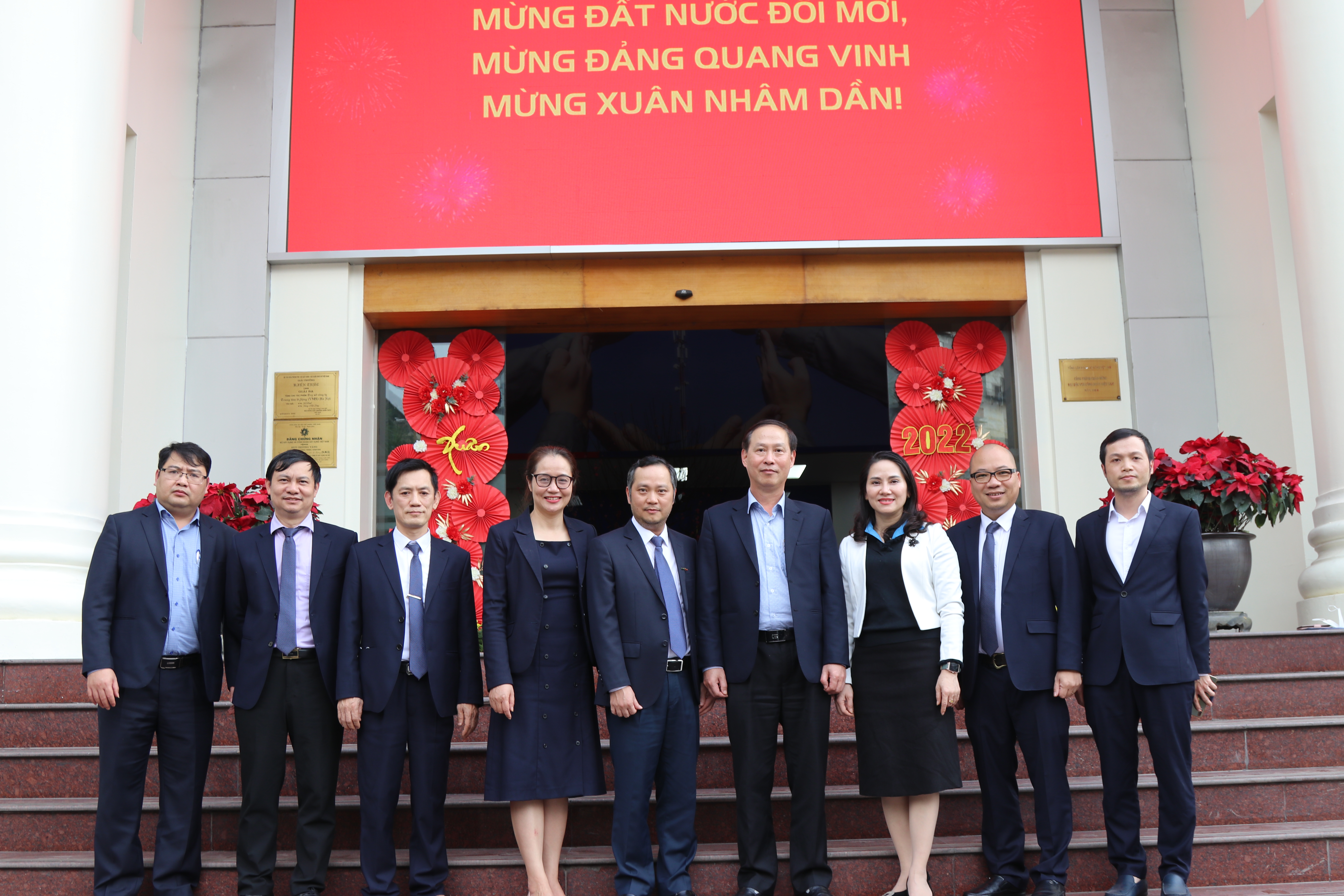 Công đoàn Thông tin và Truyền thông Việt Nam  tổ chức các hoạt động chăm lo cho đoàn viên và người lao động  nhân dịp Tết Nguyên đán Nhâm Dần 2022