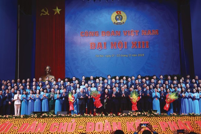 Công đoàn Việt Nam vững mạnh toàn diện, là chỗ dựa tin cậy của người lao động