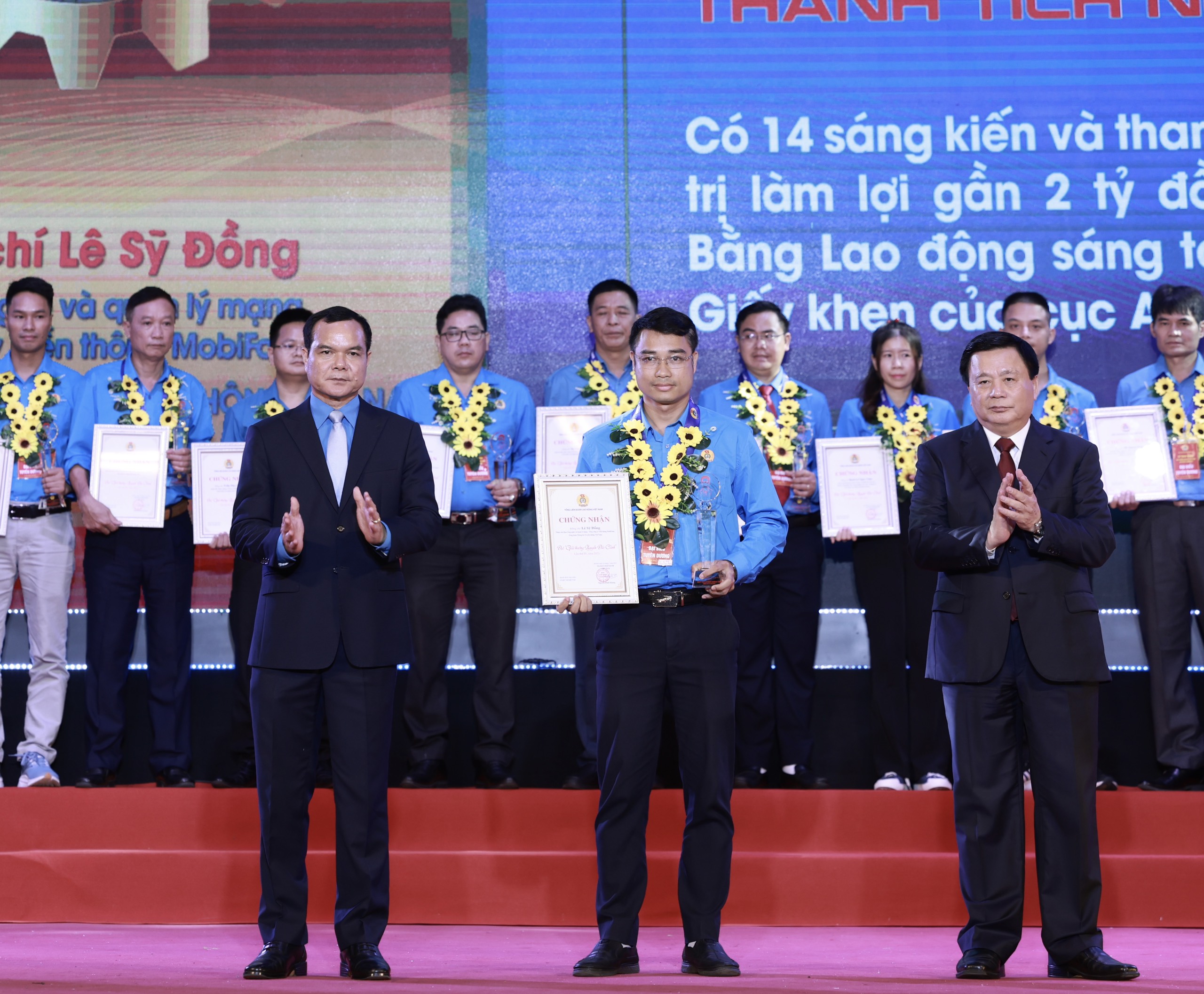 Người MobiFone vinh dự nhận Giải thưởng Nguyễn Đức Cảnh lần thứ IV năm 2023