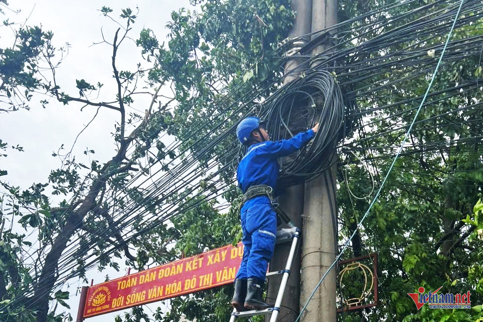 VNPT khẩn trương khôi phục thông tin liên lạc sau bão số 3 (Yagi)